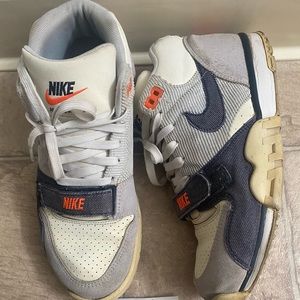 Nike air trainer 1